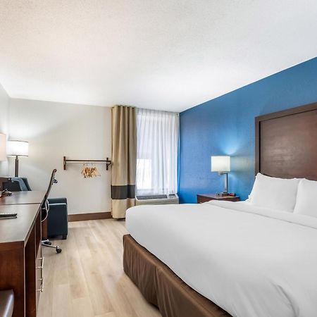 Comfort Inn Charlotte Airport Uptown Exterior foto