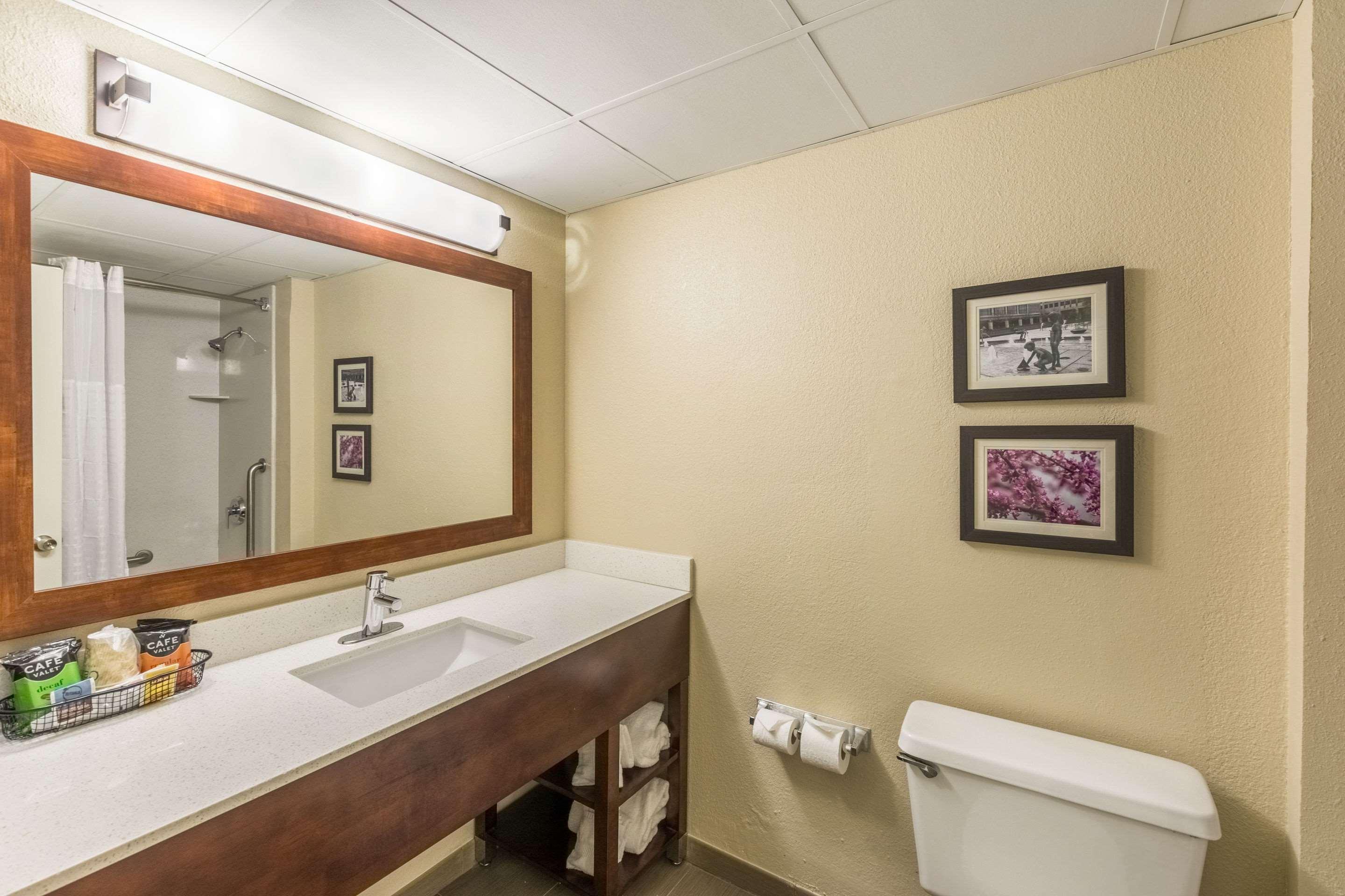 Comfort Inn Charlotte Airport Uptown Exterior foto