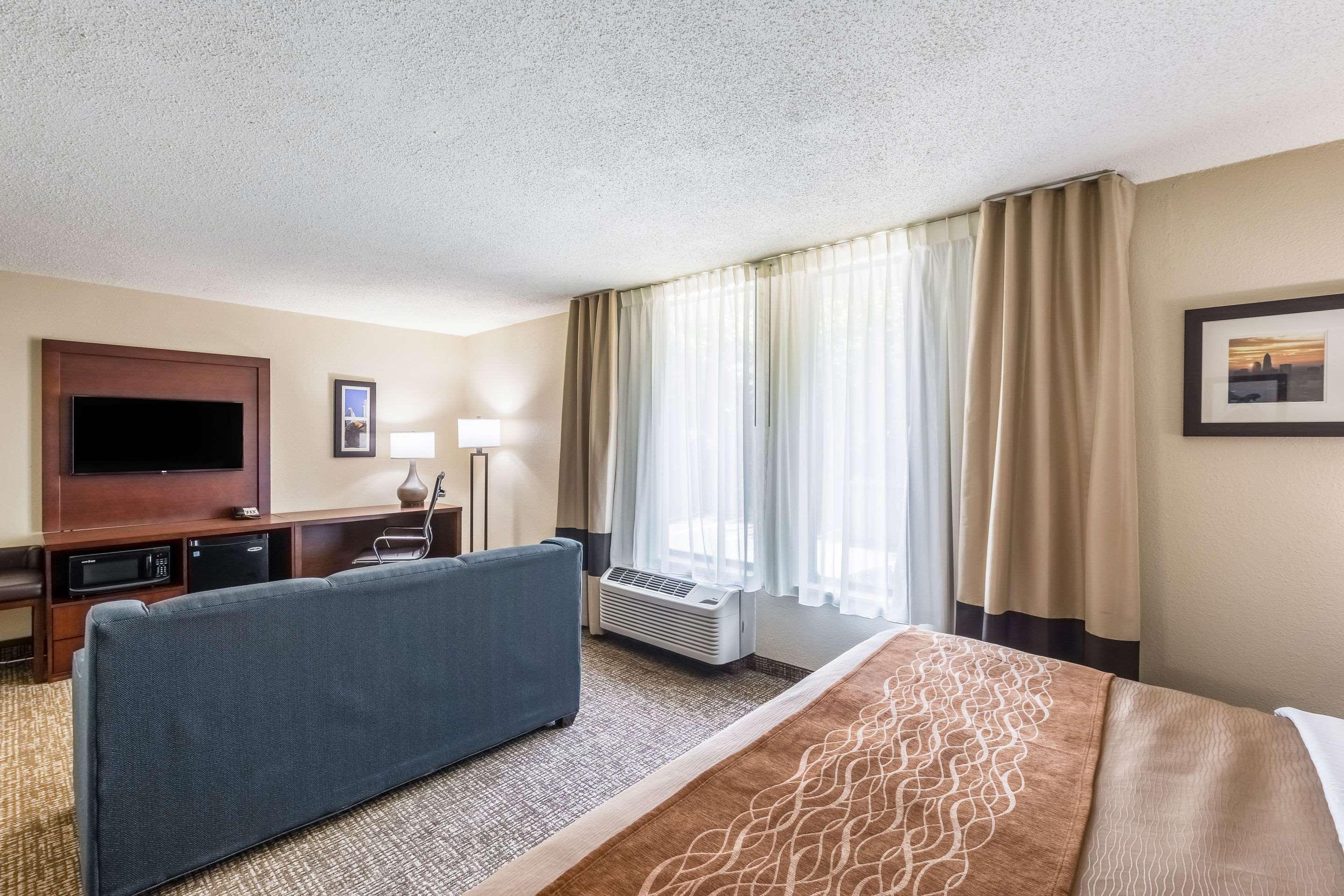 Comfort Inn Charlotte Airport Uptown Exterior foto