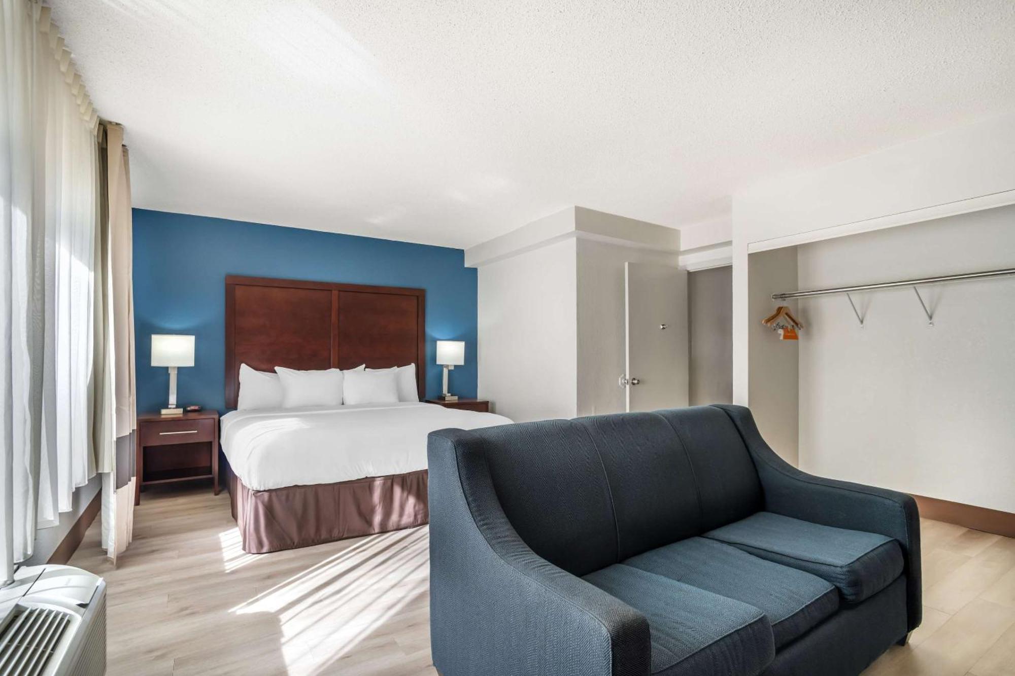 Comfort Inn Charlotte Airport Uptown Exterior foto