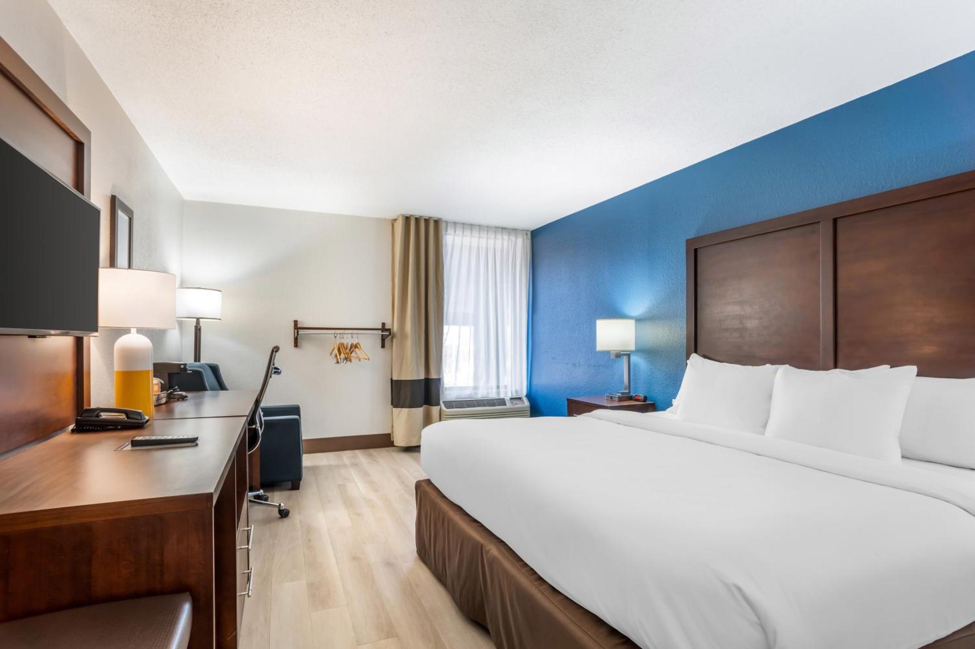 Comfort Inn Charlotte Airport Uptown Exterior foto